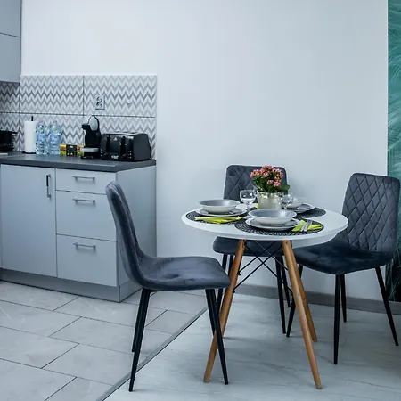 아파트 Lovely Place-apartament 오시비엥침